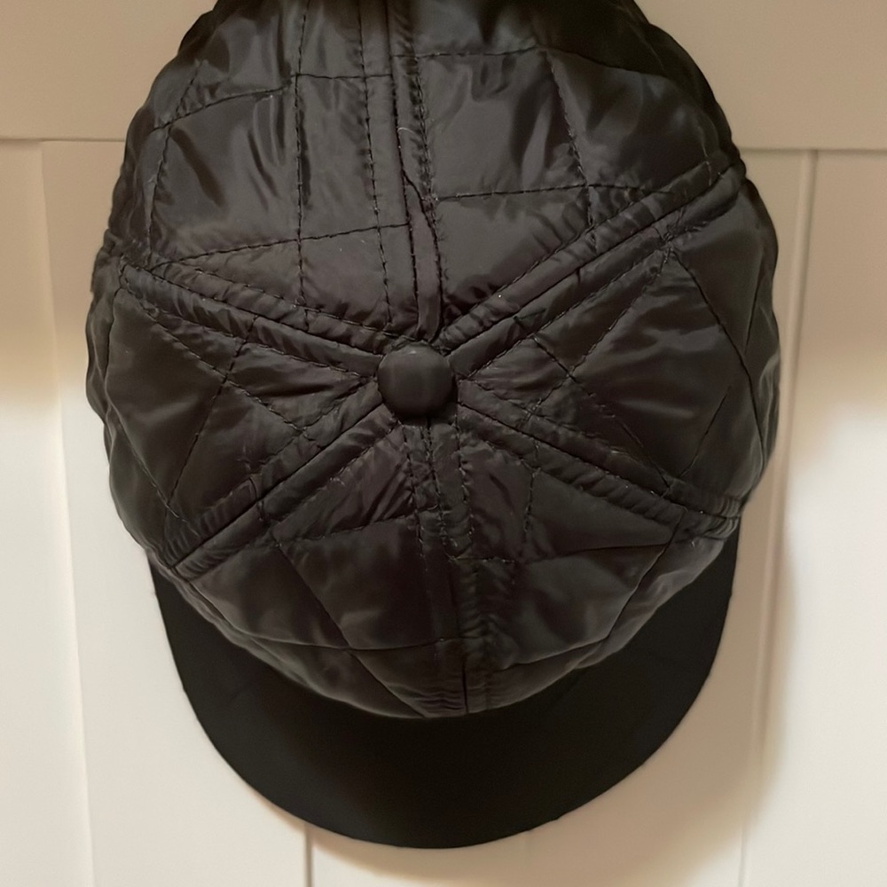 🛍️ 3 for $12 Silky black baseball hat good condition